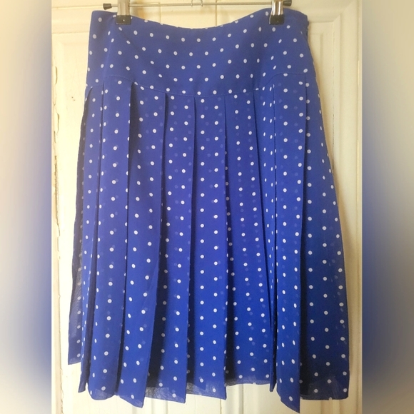 Skirt - Picture 2 of 2